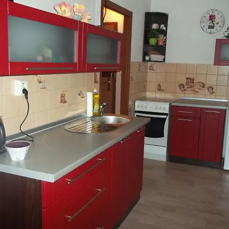 Krátkodobé Pobyty Na Horách, Apartmán *